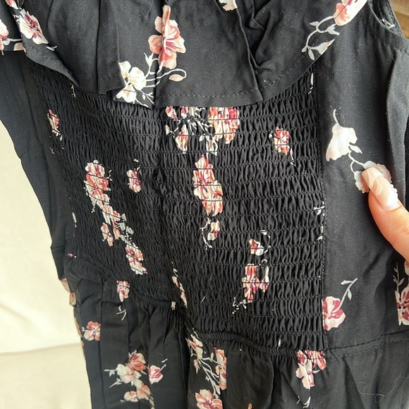 Garage clothing dress size XS, so cute!! Floral - Picture 3 of 3